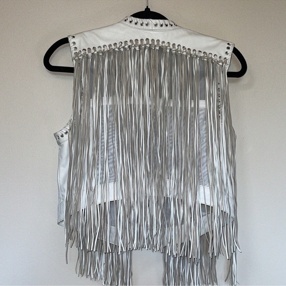 LAMARQUE WHITE LEATHER TASSEL WESTERN VEST - Picture 4 of 6